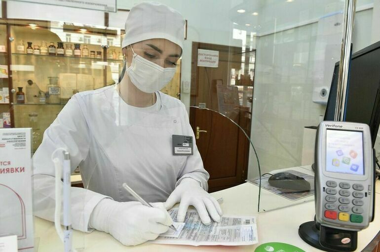 Башанкаев заявил об отсутствии дефицита жизненно важных лекарств