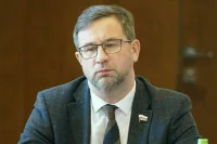 Сенатор Владимиров поддержал законопроект о покупке сим-карт по биометрии