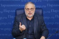 Экономист Хазин считает, что изъятие активов РФ разрушит правовую систему Запада