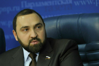 Депутат Хамзаев поддержал усиление ответственности за продажу вейпов в интернете