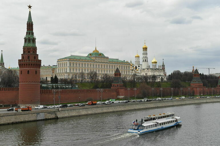 Жителям Москвы пообещали умеренно теплые, но дождливые выходные