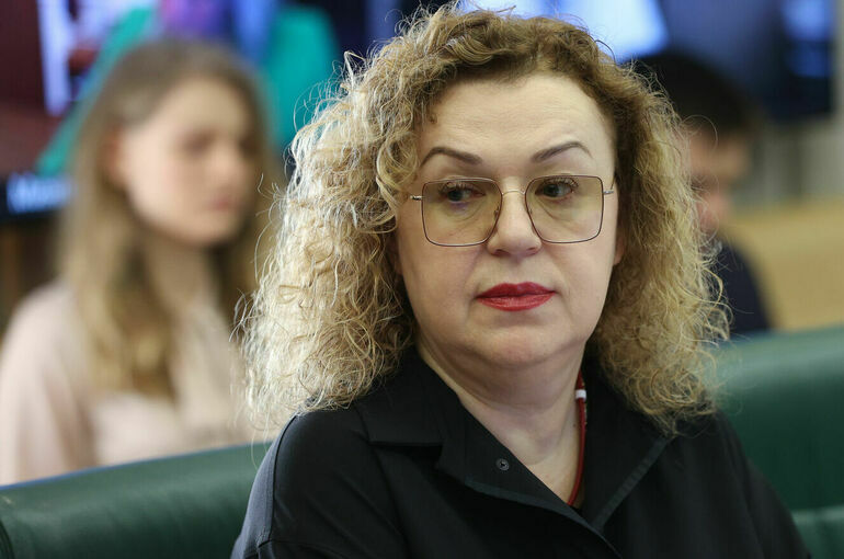 Сенатор Епифанова призвала уравнять торговлю на маркетплейсах и в магазинах  