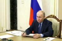 Путин раскритиковал низкие темпы оказания помощи пострадавшим от паводков