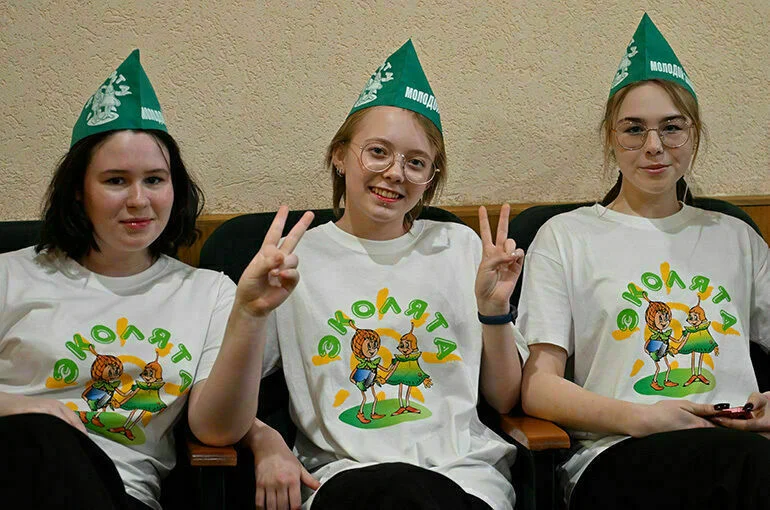 Не дать мальку засохнуть, а лесу зачахнуть: чем занимаются эколята