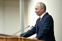 Путин заявил, что при принятии бюджетов необходим парламентский контроль