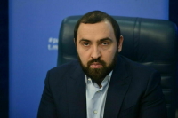 Депутат Хамзаев раскритиковал позицию ФАС в отношении цен на авиабилеты