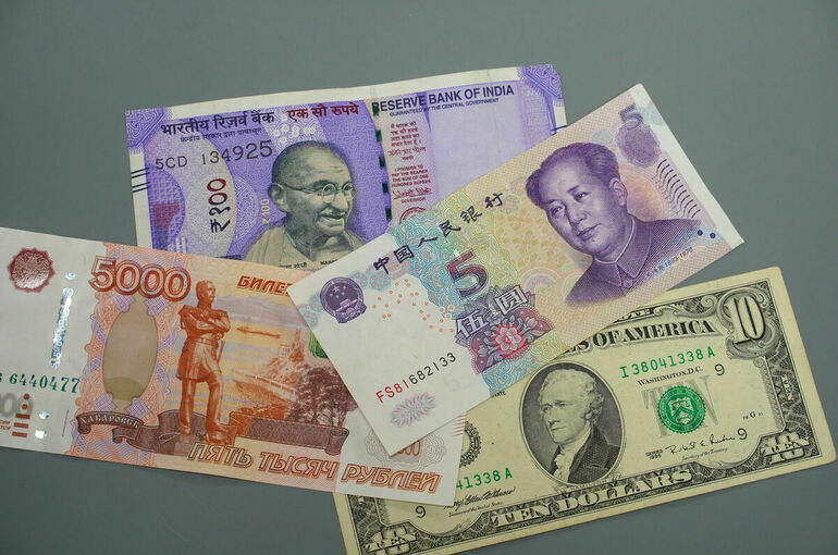 Египет рассматривает возможность использовать в торговле рубль и юань