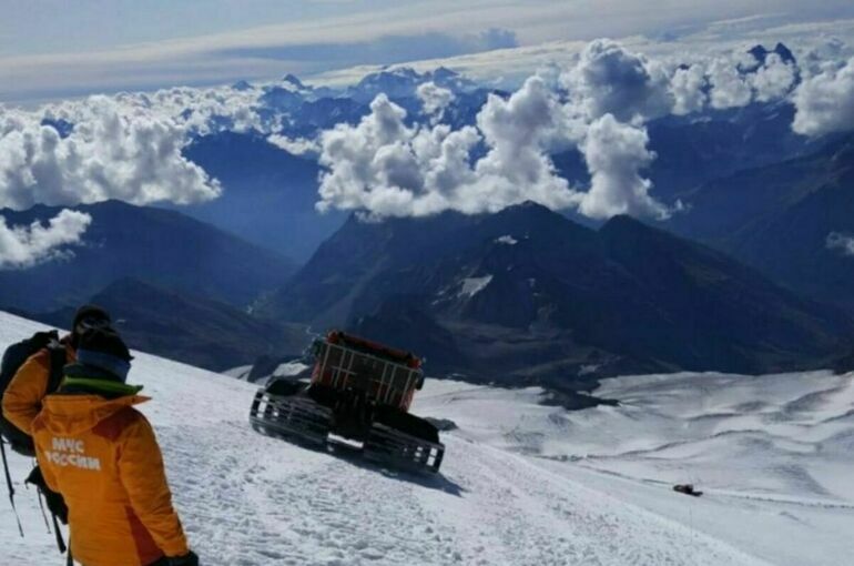 На Эльбрусе ищут пропавших московских туристов