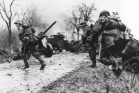ФСБ рассекретила показания адъютанта Гитлера о роли СССР в битве при Арденнах