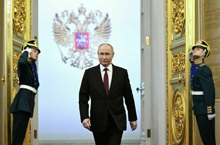 Путин поблагодарил граждан России