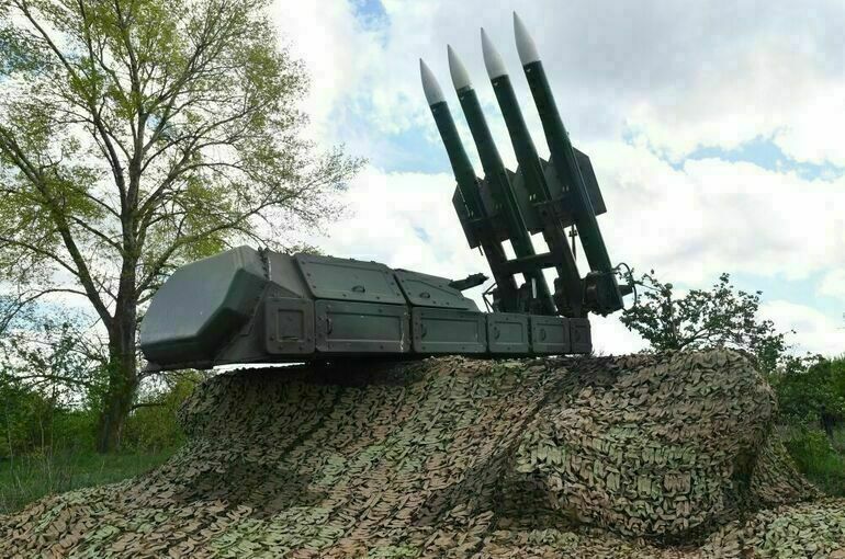 Средства ПВО сбили украинский воздушный шар над Курской областью