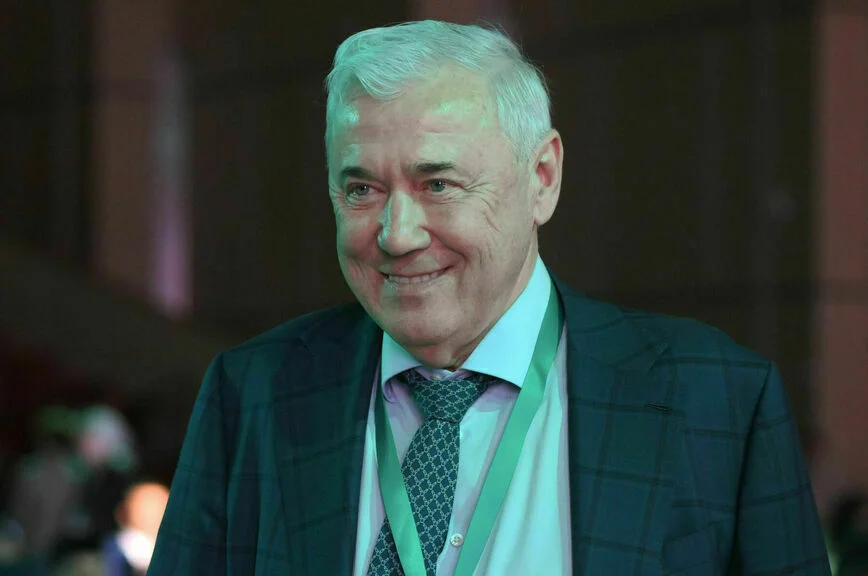 Анатолий Аксаков.
