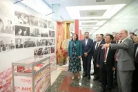 Руководитель фракции КПРФ Геннадий Зюганов и Чрезвычайный и Полномочный Посол Китайской Народной Республики в России Чжан Ханьхуэй. Пресс-служба Госдумы