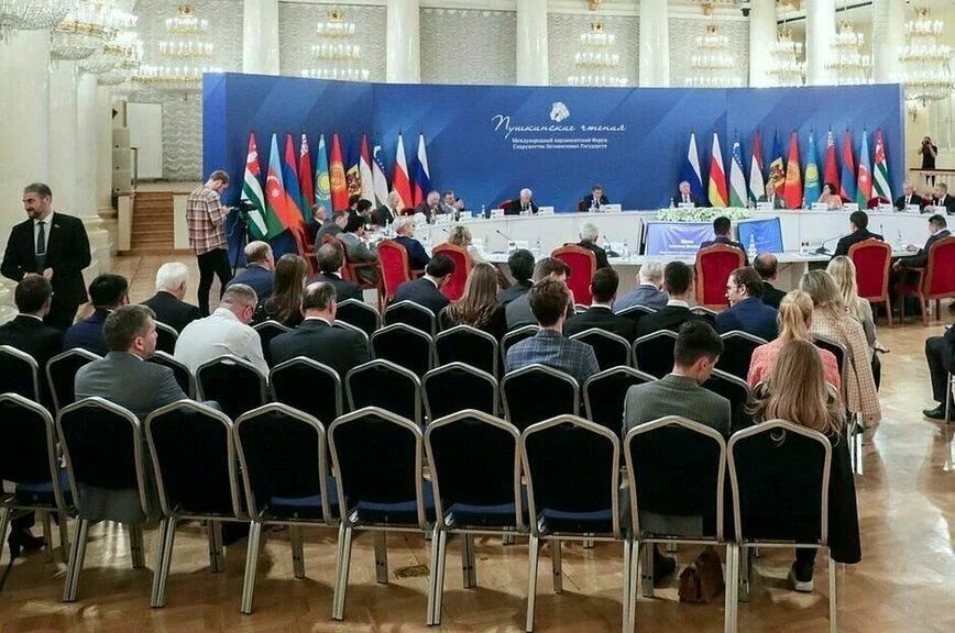 Белорусы ставят Пушкина, молдаване хотят учредить день российской литературы