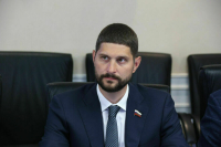 Сенатор Волошин: Молодежь Донбасса поможет в борьбе с антироссийской пропагандой