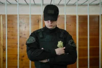 Судебным приставам запретят стрелять в толпе