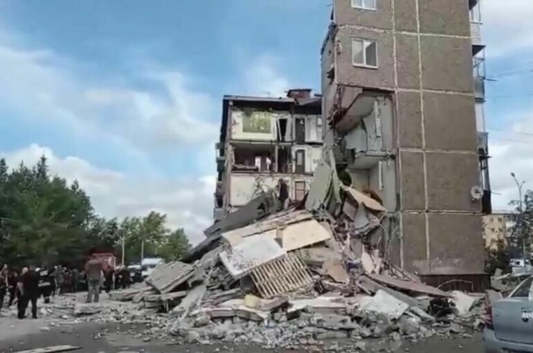 Один человек погиб в результате обрушения двух подъездов дома в Нижнем Тагиле