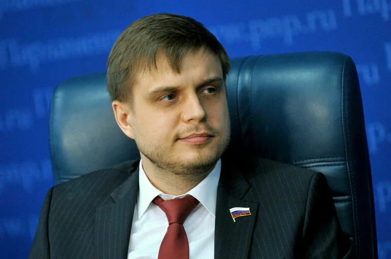 Депутат Ткачев объяснил, почему ограничение YouTube не выгодно РФ