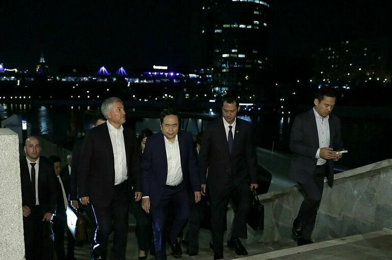 Володин показал вьетнамскому коллеге достопримечательности Москвы