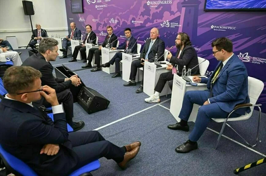 На ВЭФ обсудили стратегии обеспечения лекарственной безопасности