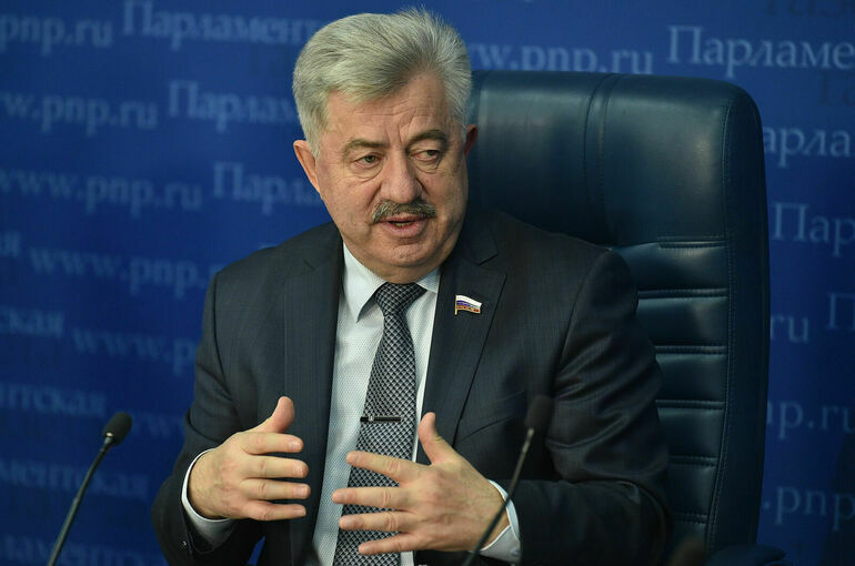 Депутат Водолацкий объяснил просьбу Туска не паниковать из-за немцев в Польше