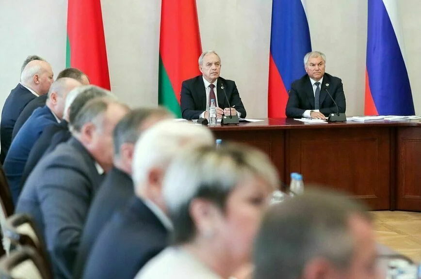 Игорь Сергеенко и Вячеслав Володин.