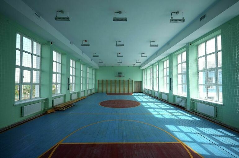 Спортзалы и кабинеты труда в школах отремонтируют в первую очередь