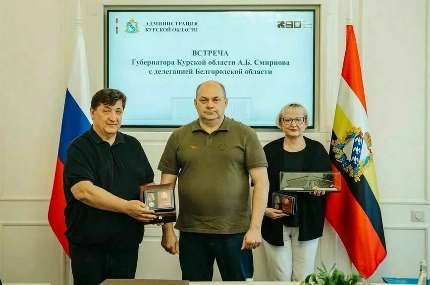 Парламентарии Белгородчины побывали в Курской области с очередной гуманитарной миссией