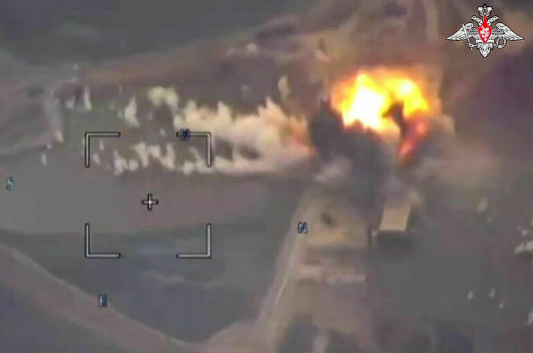 Минобороны показало кадры уничтожения переправы ВСУ через реку Оскол