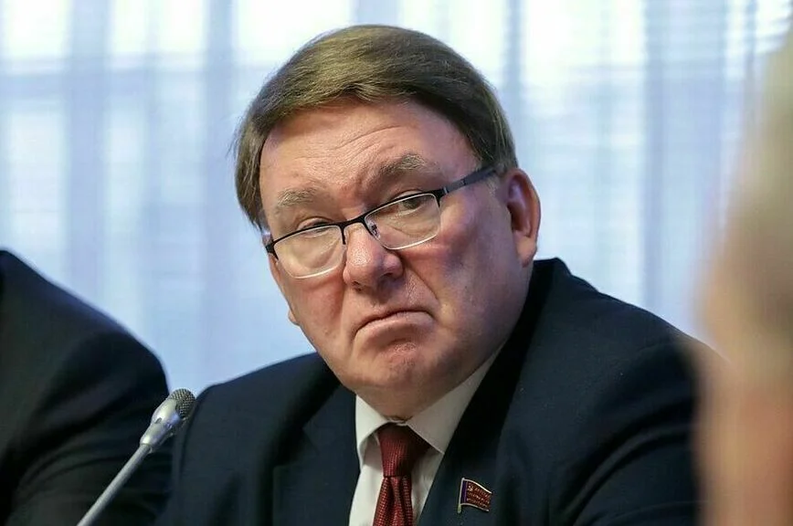Николай Иванов.