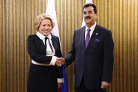 Валентина Матвиенко и Юсуф Раза Гилани. Фото: пресс-служба Совета Федерации