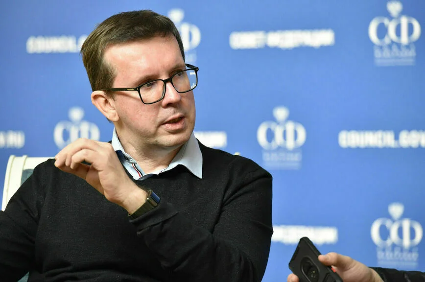 Главный редактор телеканала «Вместе РФ» Геннадий Крылов.
