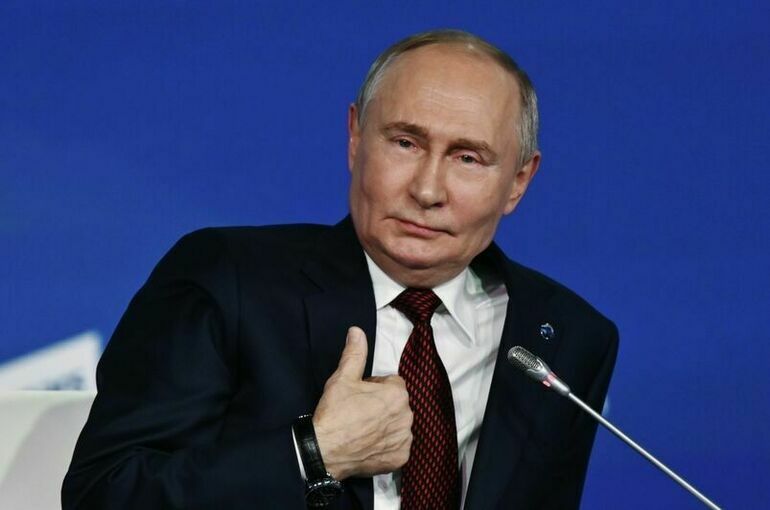 Путин ответил на вопрос, пользуется ли он интернетом