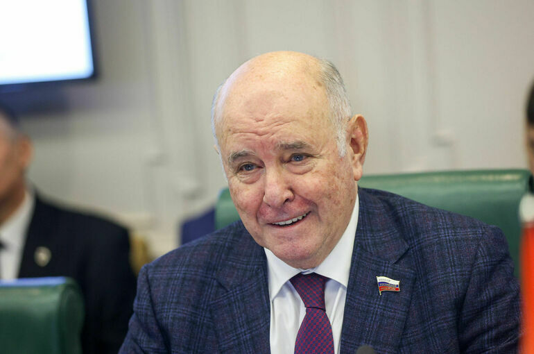 Сенатор Карасин заявил о суверенной политике Киргизии на фоне давления Запада