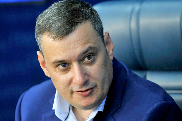 Госдума досрочно прекратила полномочия Хинштейна