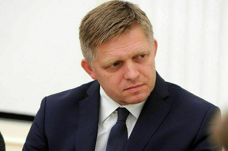Премьер-министр Словакии считает личным долгом посетить Москву в День Победы