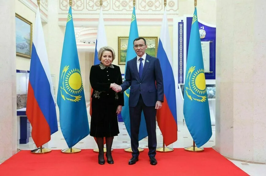 Встреча Валентины Матвиенко с Мауленом Ашимбаевым .