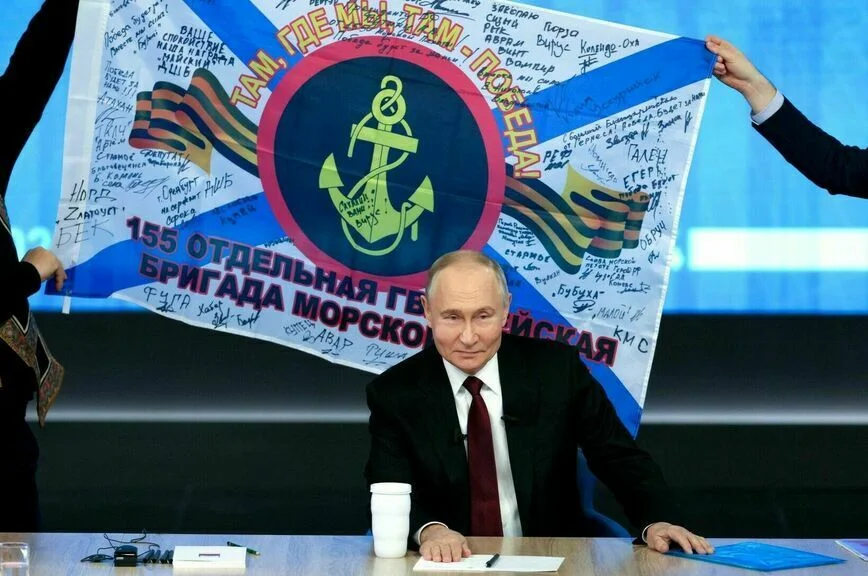 Стал меньше шутить и почти перестал смеяться