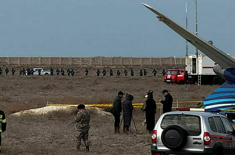 На борту упавшего в Казахстане самолета взорвался баллон