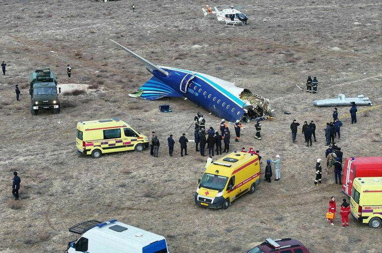 Два ребенка из Чечни были на борту разбившегося под Актау самолета