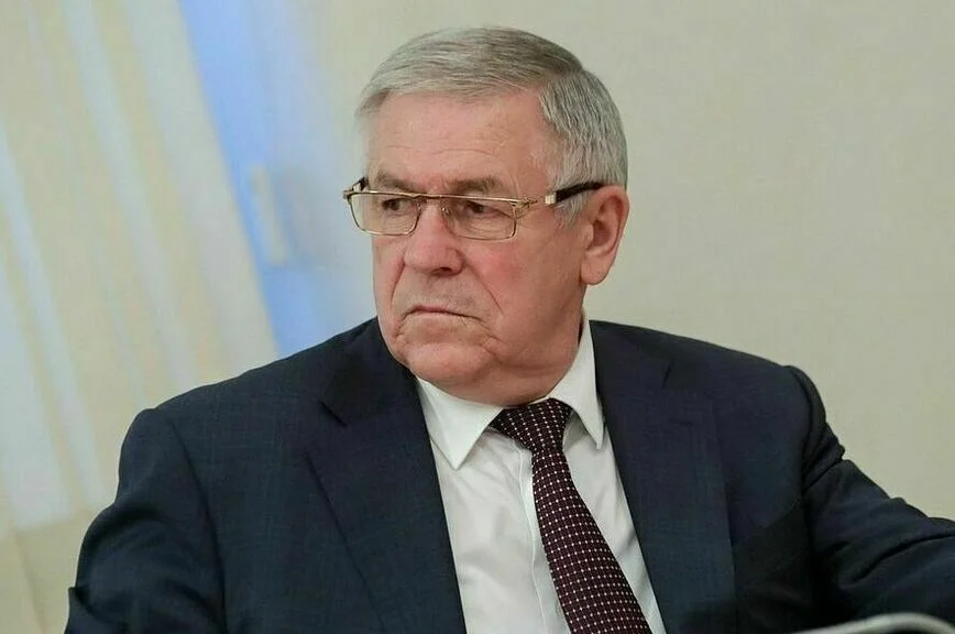 Эрнест Валеев.