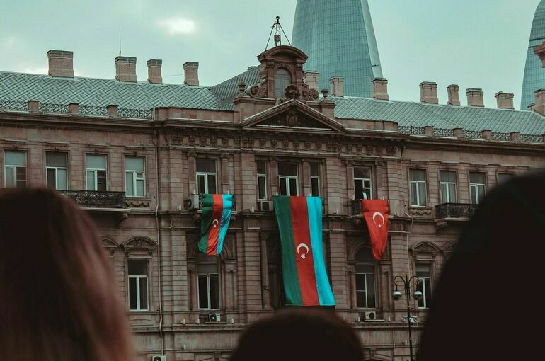 Власти Азербайджана решили изменить правила пребывания для россиян