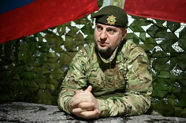 Алаудинов считает, что ВСУ хотят удержаться под Курском, чтобы торговаться с РФ