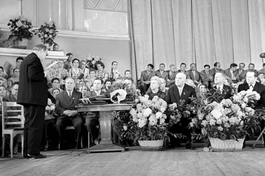Михаил Исаковский на юбилее хора имени М. Е. Пятницкого.