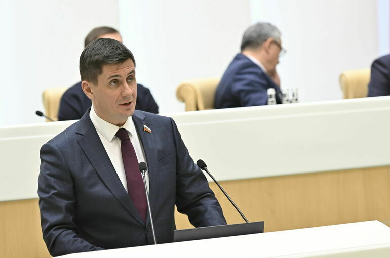 Сенатор Деньгин считает, что россияне стали осознаннее относиться к микрозаймам