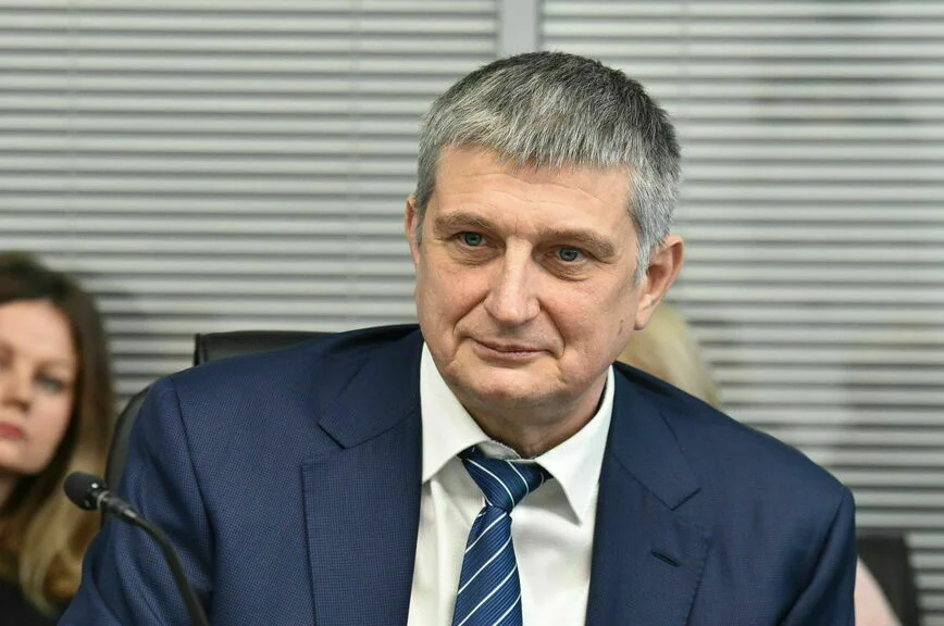  Игорь Алешин.