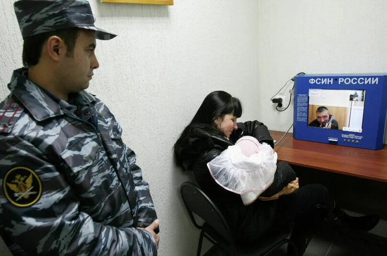 В Госдуме хотят законодательно закрепить порядок предоставления свиданий в СИЗО