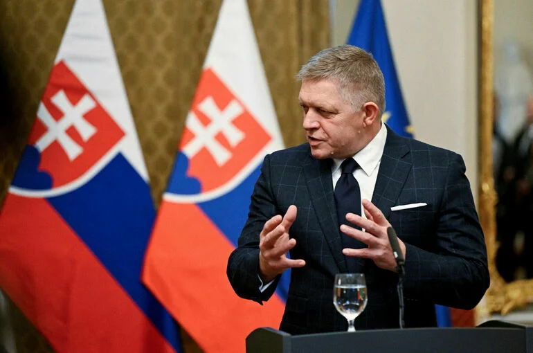 Фицо рассказал, как Зеленский сорвал переговоры о транзите газа