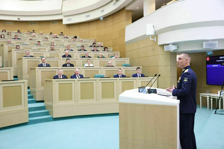 Позывной «Маэстро»: что сказал сенаторам поэт-десантник и участник СВО