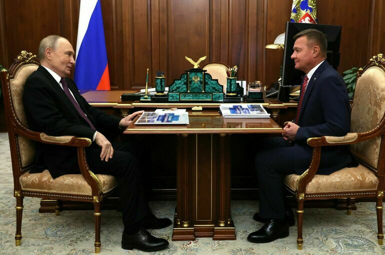 Путин попросил Старовойта объяснить снижение погрузки на сети РЖД